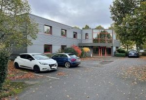 Vente local d'activité Saint-Ouen-l'Aumône - Site clos et sécurisé