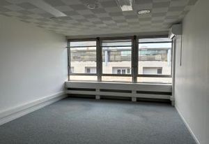 Location bureaux Bordeaux Caudéran - Proximité parkings