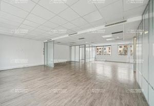 Vente bureaux Montrouge - Proche Porte d'Orléans, 4 ascenseurs