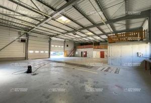 Vente batiment industriel Saint-Ferréol - Avec bureaux intégrés