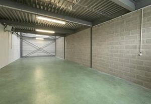 Lot d'activité et bureaux à vendre Les Essarts-le-Roi