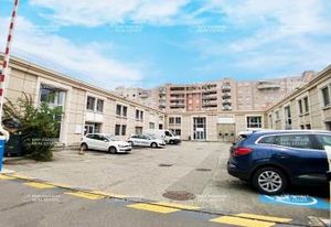 Location bureaux Villeurbanne - Proche métro Gratte Ciel et gare Part-Dieu