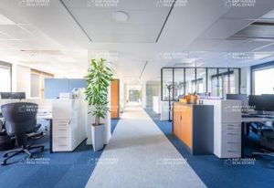 Location bureaux Guyancourt - Accès facile et environnement calme