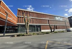 Location bureaux Lille - Euratechnologies, proche centre-ville et canal de la Deûle