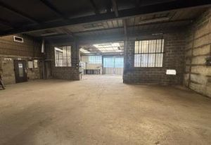 Batiment d'activités & bureaux à vendre Sartrouville