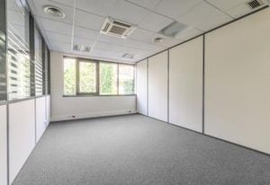 Location bureaux Issy-les-Moulineaux - Proche métro et commerces