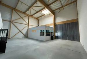 Location local d'activité Romainville - Hauteur 9 m