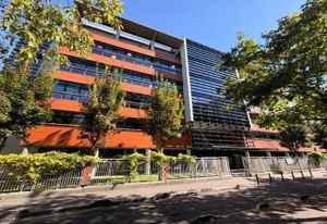 Location bureaux Montreuil - Proche transports en commun
