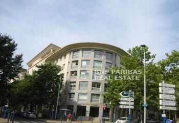 Location bureaux Montpellier Antigone proche transports