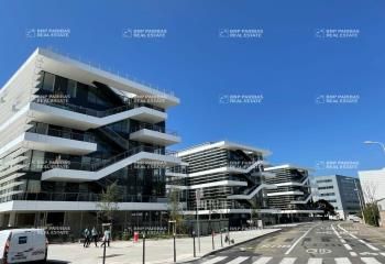 Location bureaux Lyon 7 - Quartier Gerland, proche tram et métro