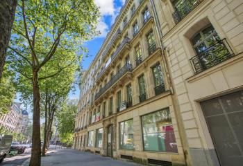 Location bureaux Paris 8 - Proche gare Saint-Lazare et Square Louis XVI