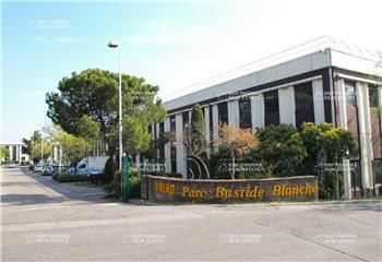 Location bureaux Vitrolles - Parc d'activités sécurisé et clôturé