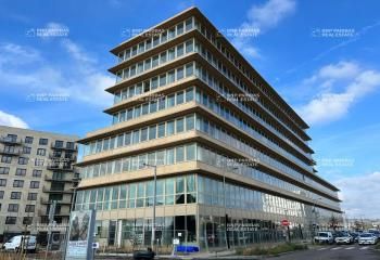 Location bureaux Rouen - Proximité Autoroute A13, lignes 33 et T4, gare SNCF