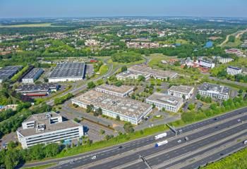 Location bureaux et cellules d'activité Courcouronnes - Parc d'activité