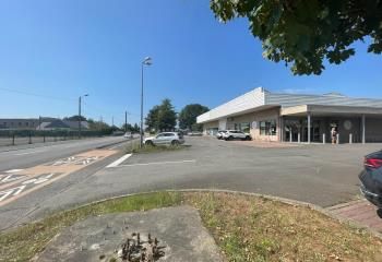 Local commercial à louer Saint-Étienne-de-Montluc - Route de Savenay