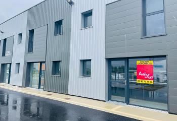 Location bureaux Guérande - Proche route D213 et gare SNCF