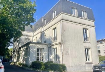 Vente hôtel particulier Nantes quartier Saint-Félix - Bus et tram
