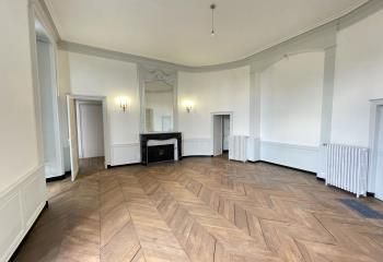 Location bureaux Nantes - Quartier Cathédrale - Proche bus et vélo