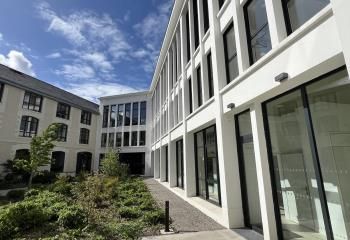 Location bureaux Nantes centre - Proche tramway et commerces