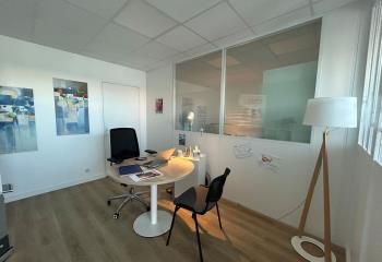 Location bureau Guérande - Zone de Villejame - Stationnement privatif