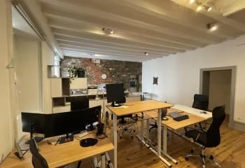 Location bureaux Nantes centre - Proche commerces et transports
