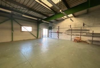 Locaux d'activité à louer Saint-Nazaire - Proximité commerces et services