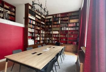 Bureaux partagés Nantes centre - Tramway ligne 1 - Lumière naturelle