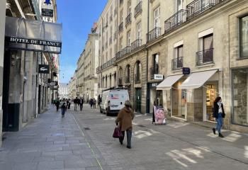 Location local commercial Nantes centre-ville - Tram et bus