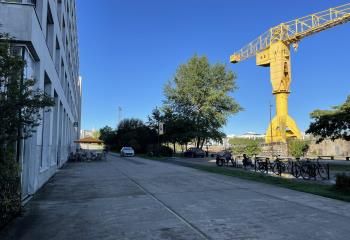 Local commercial à louer Île de Nantes - Transports en commun