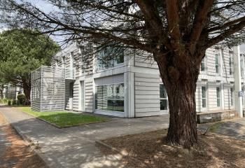 Vente bureaux Nantes Chantrerie - 42 stationnements - Parc tertiaire Europarc