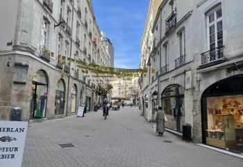 Location local commercial rue Franklin à Nantes