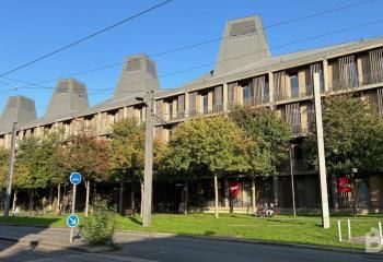 Location bureaux Bordeaux - Quartier Bassins à Flots, proche Tramway et Cité du Vin
