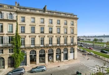 Location bureaux Bordeaux - Proximité tramway et place des Quinconces