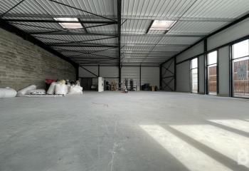 Location local commercial Sainte-Eulalie - Proche A10