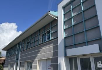 Location bureaux Pessac - Proche bus et rocade