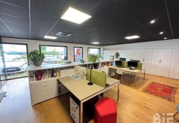 Location bureaux Bègles - Proche bus, tramway et rocade