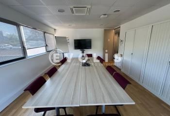 Location bureaux Boves - Proche Amiens, autoroutes A1, A16, A29 et SNCF