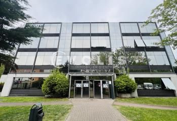 Location bureaux Rosny-sous-Bois - Proche RER, bus et autoroute