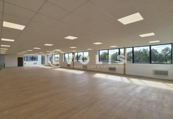 Location bureaux Serris - Proche autoroute A4 et RER Val d'Europe