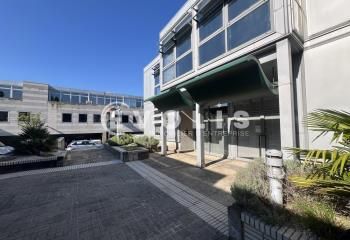 Local d'activité à louer Sucy-en-Brie - Proche gare RER A et A86