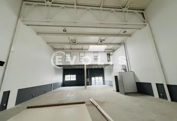 Location activité/entrepôt - 5673 m²