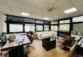 Bâtiment indépendant à louer Lognes - Proximité gare RER A et A4