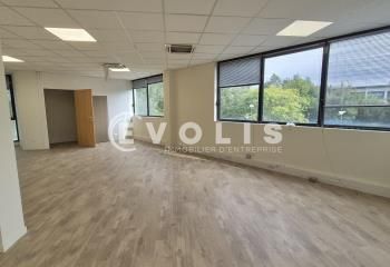 Location bureaux Montévrain - Proche RER A et autoroute A4