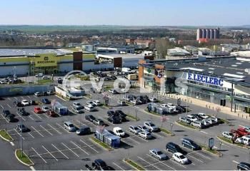 Local commercial à louer Mareuil-lès-Meaux - Proche A4 et A140