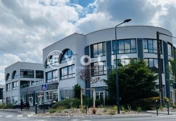 Location bureaux Pontault-Combault - Proche Francilienne et RER