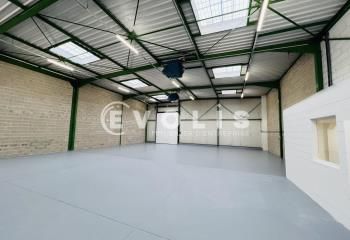 Local d'activité à louer Saint-Thibault-des-Vignes - Proche A104