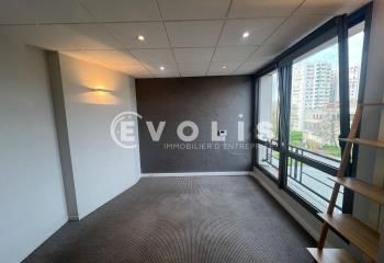 Location bureau Créteil - Proche transports et autoroutes A4/A86