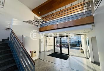 Location bureaux Lognes - Proche RER A et commerces