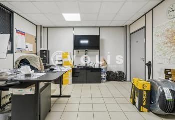 Location bureau Créteil - Proche métro Pointe du Lac et A86