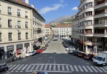 Location bureau Grenoble hyper-centre - Proximité transports